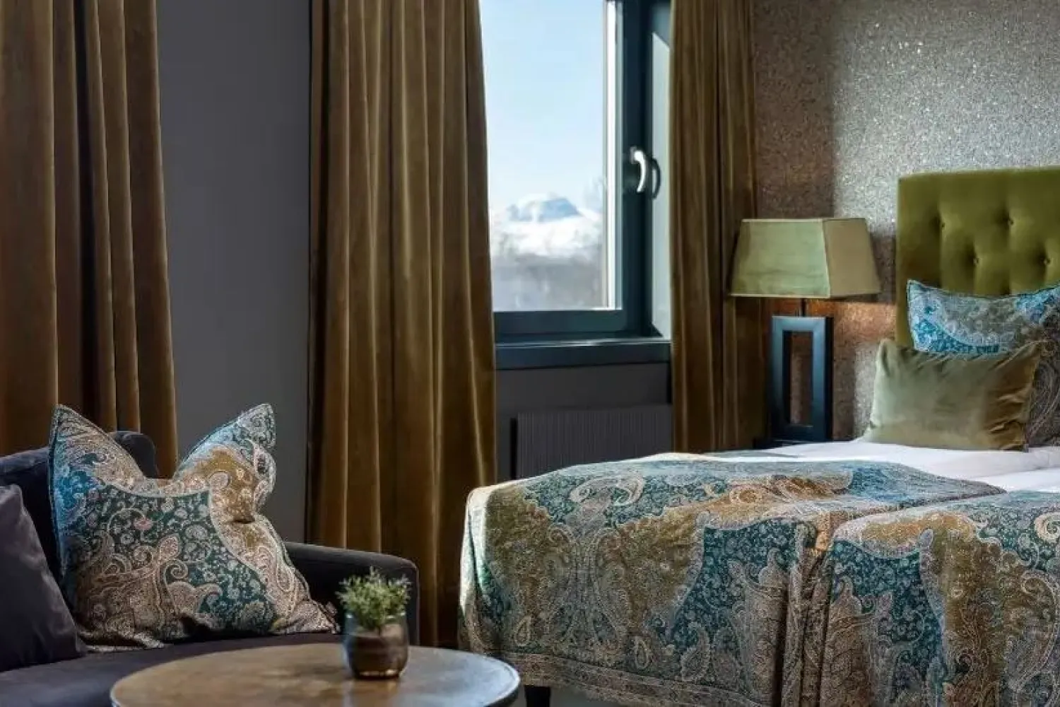 Quality Hotel™ Grand Royal