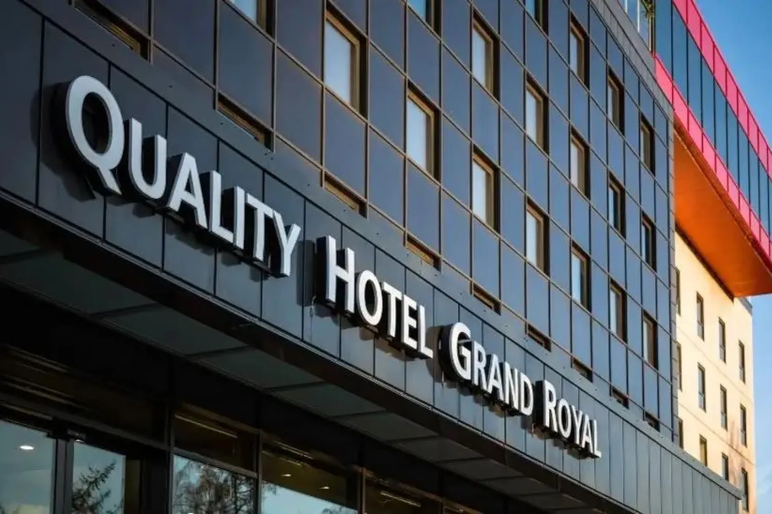 Quality Hotel™ Grand Royal