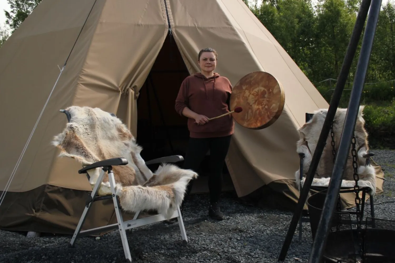 Northern Norwegian summer experience at Angell Farm
