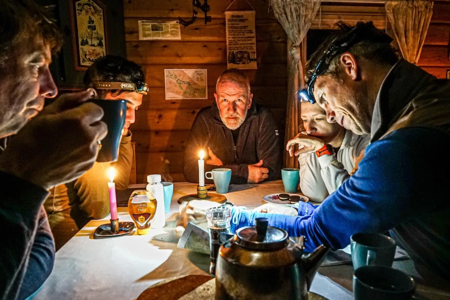 Opplev en reise gjennom Dividalen nasjonalpark med hundeslede