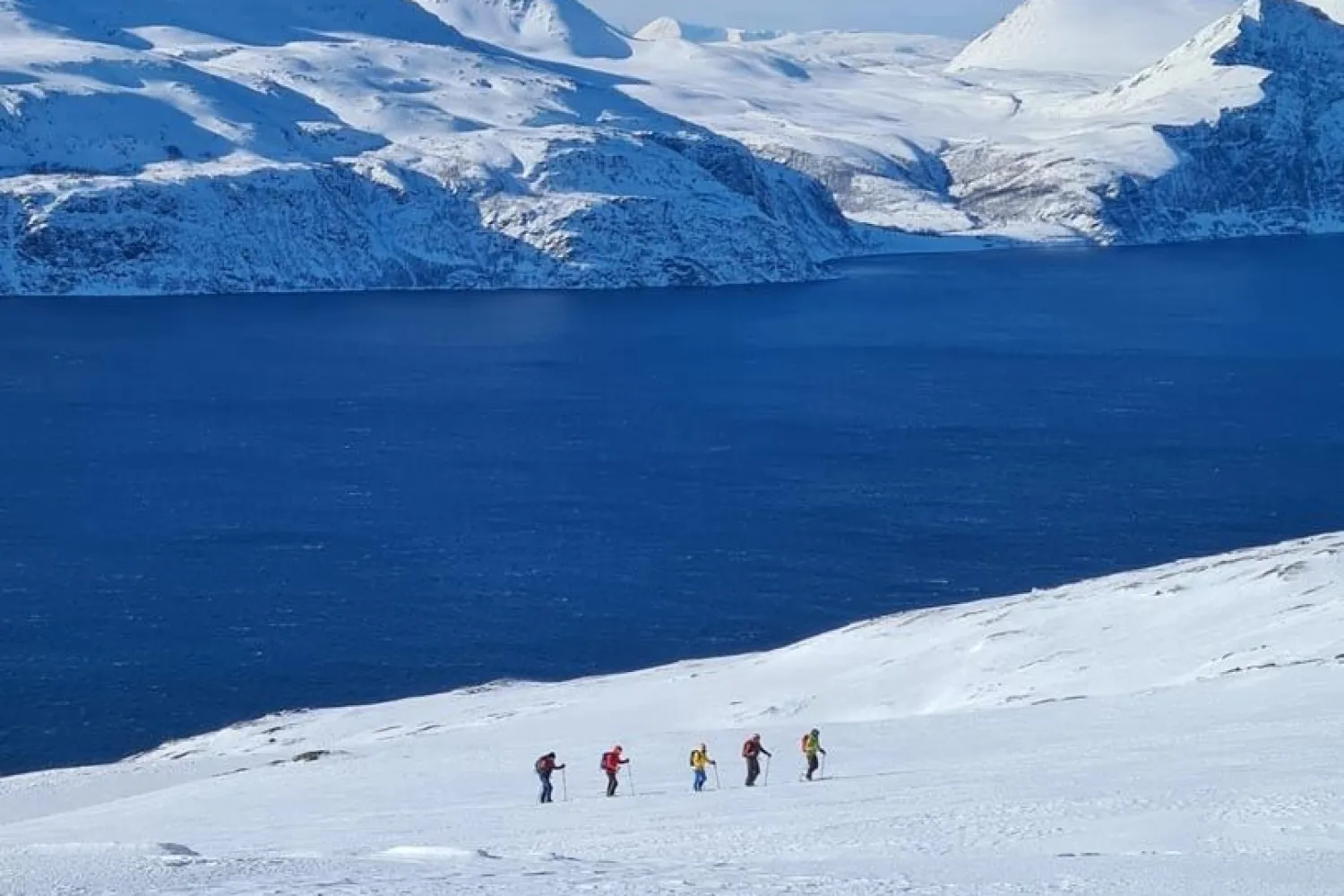 Ski, seil og lodge i Reinfjord