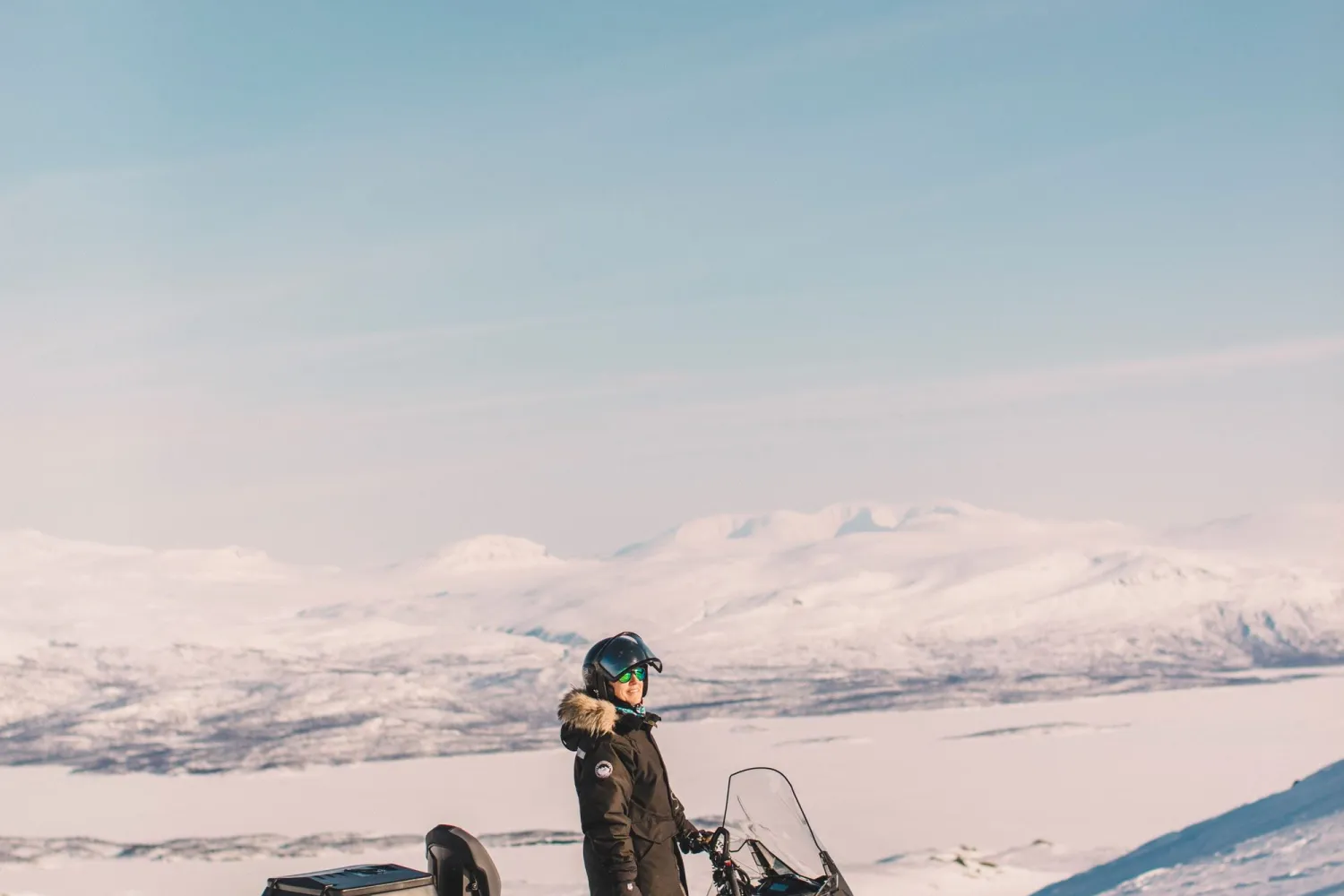 Snøskutereventyr til Låktatjåkko