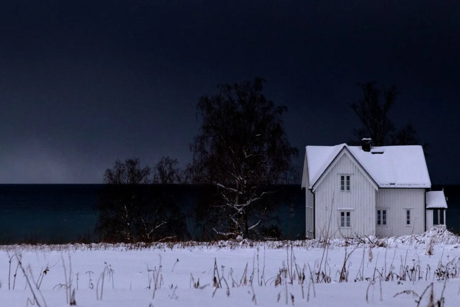 En uforglemmelig foto- og videoreise gjennom arktisk lys og landskap