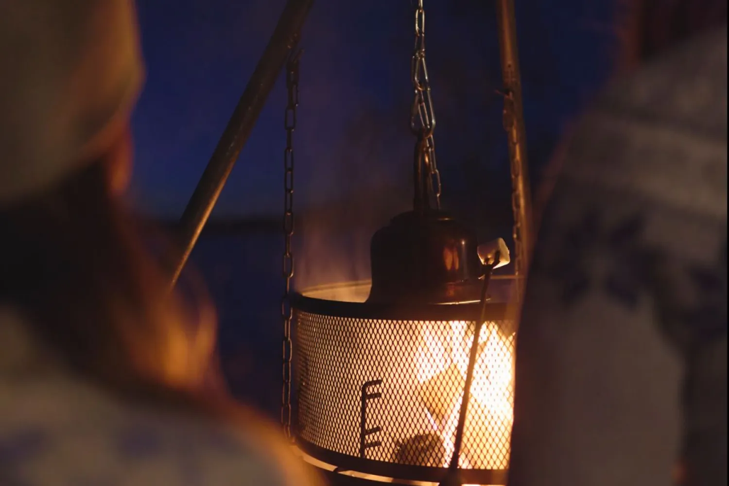   Arctic Northern Lights – The Campfire Loop