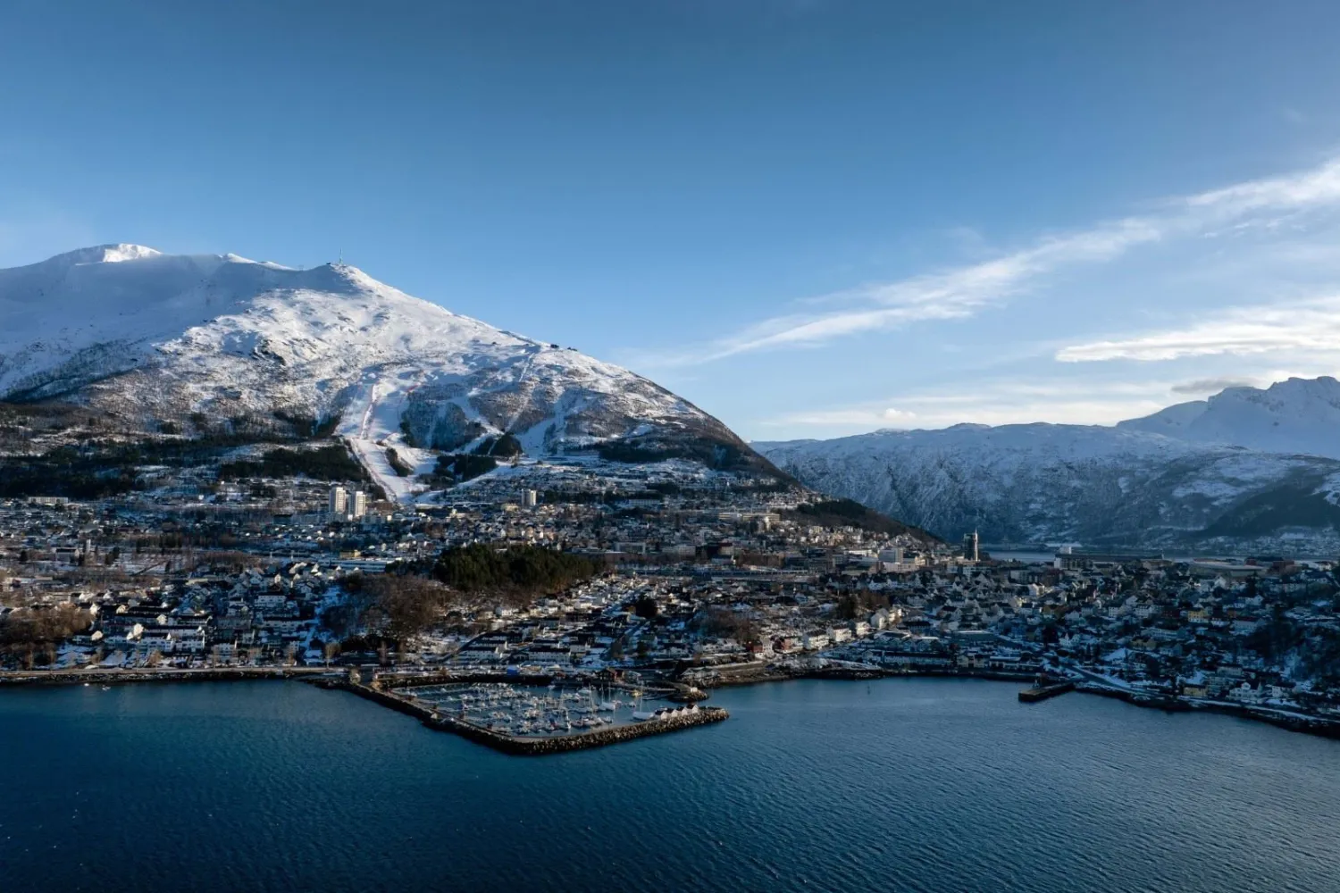 Privat flyplass-transport: Evenes - Narvik