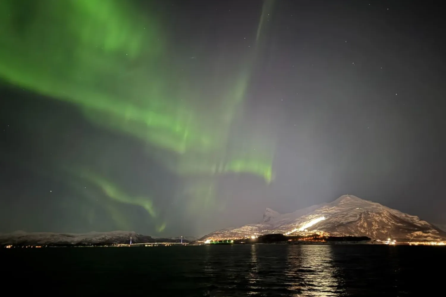 Nordlystur med båt