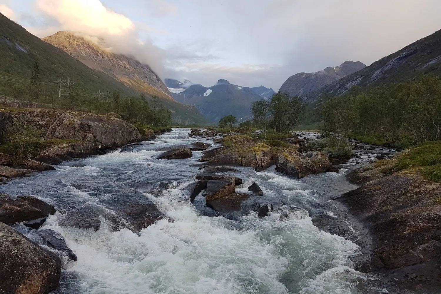 Skamdalselva nedenfor Lillevatnet