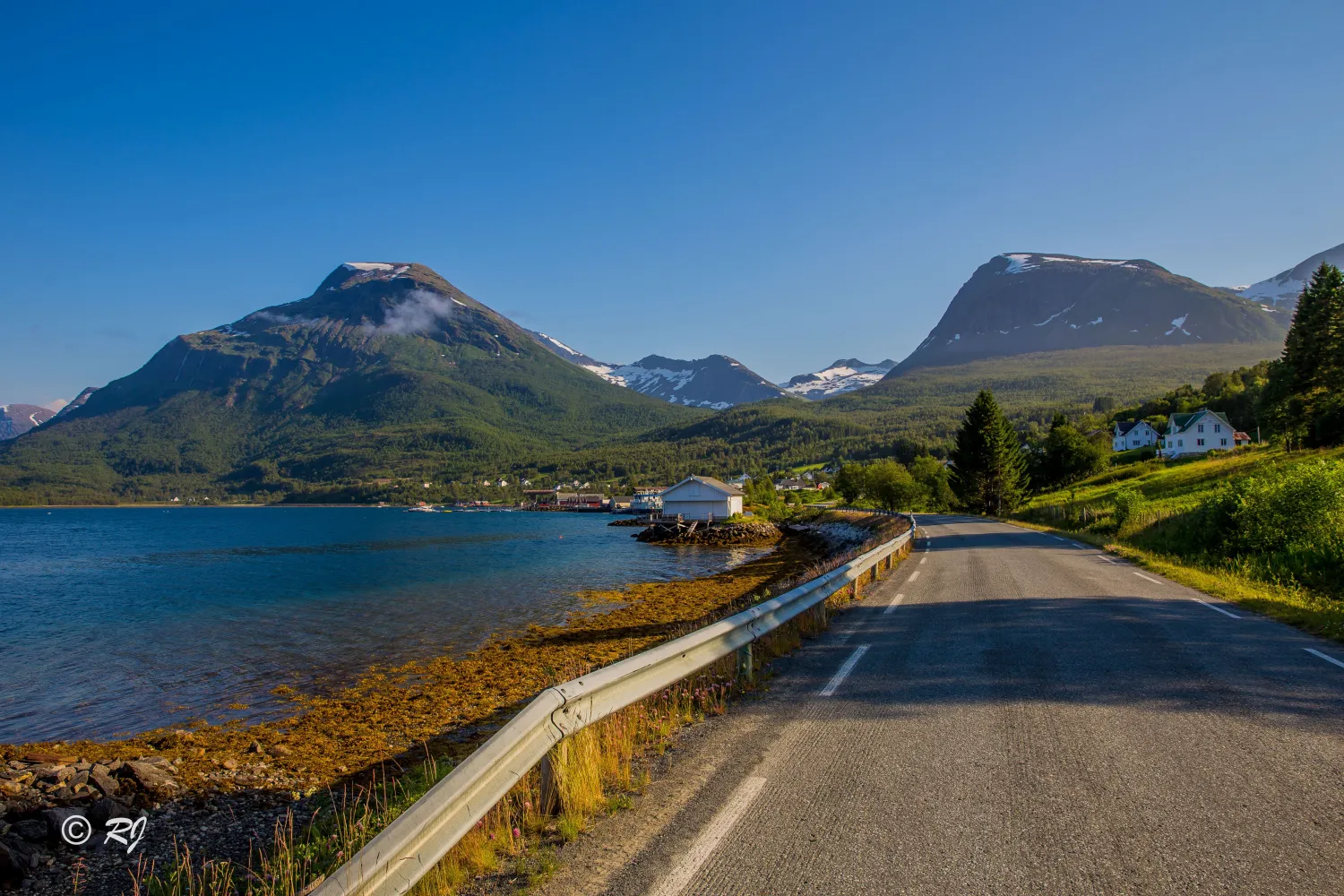 Foldvik Bryggeferie