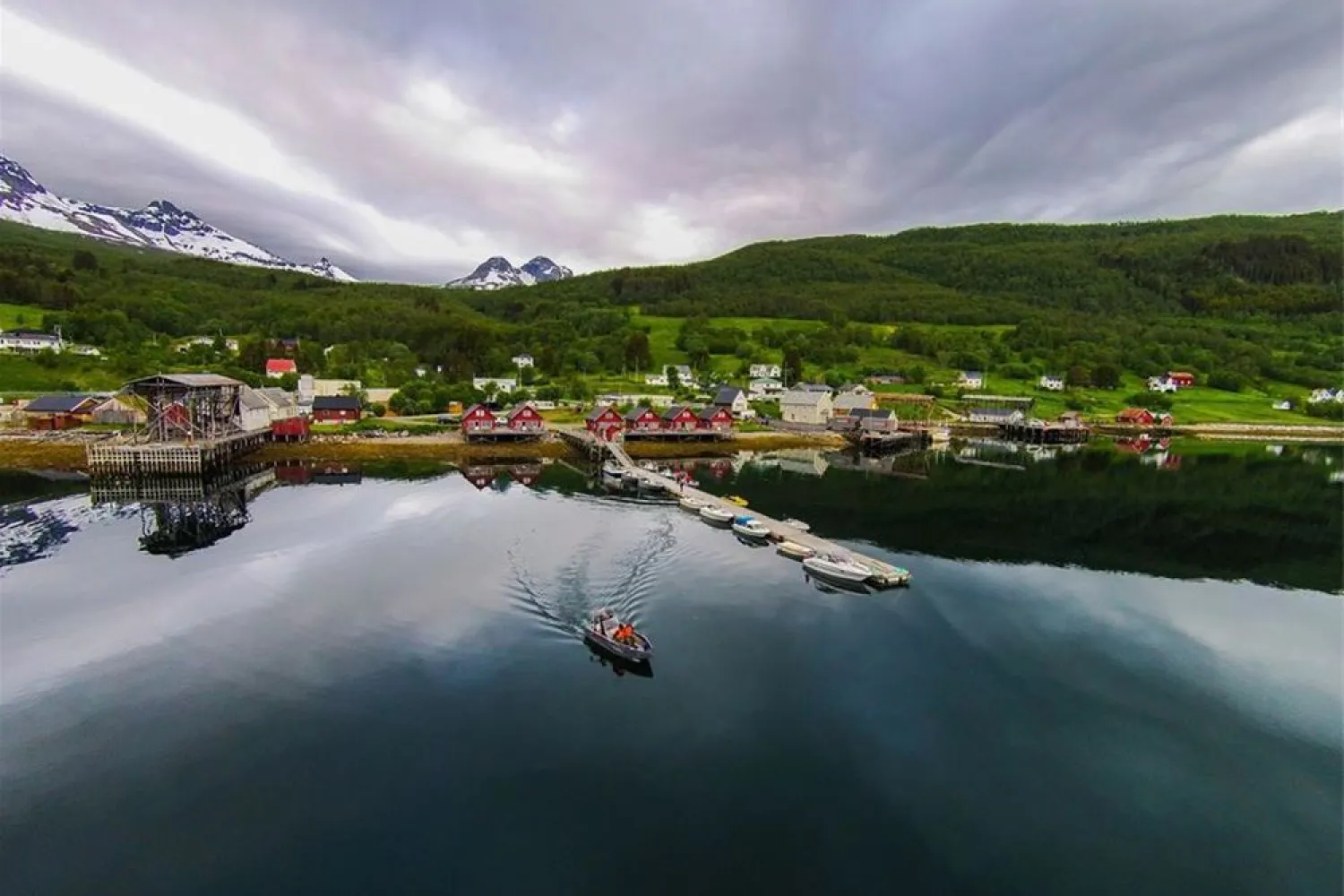 Foldvik Bryggeferie