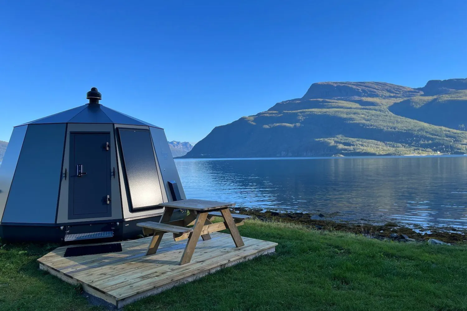 Elvegård Aurora camp 