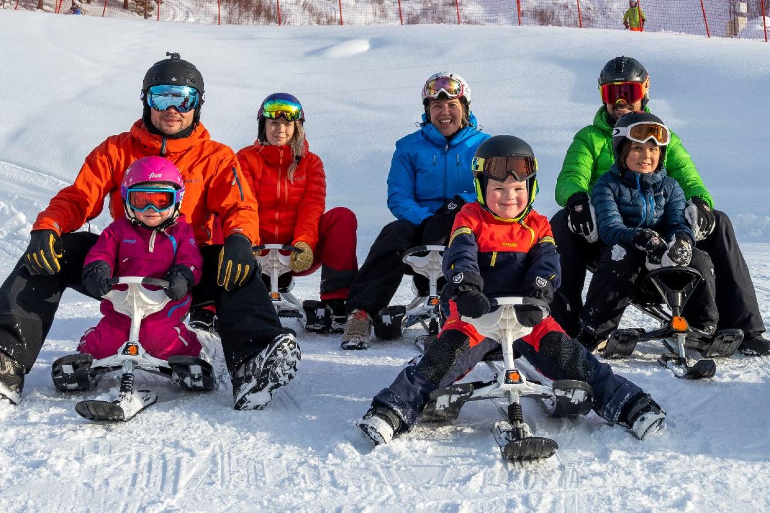 Kjelkekjøring for Arctic Kids langs Fjellveien, ungdom 9-16 år