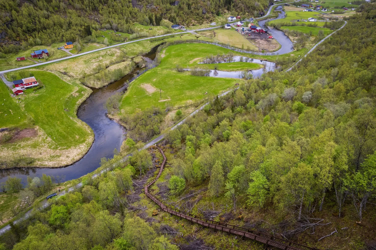 The Midnight Sun Hiking Steps