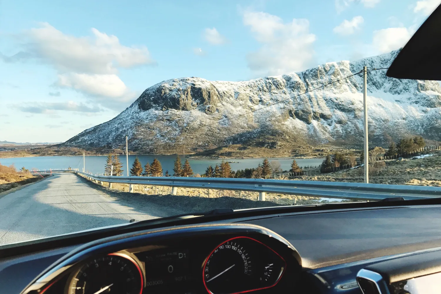 Narvik bilutleie // AVIS