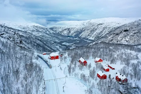 Arctic Train